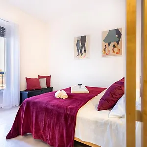 https://appartamento-procaccini-affitti-brevi-italia.italymilanhotels.net