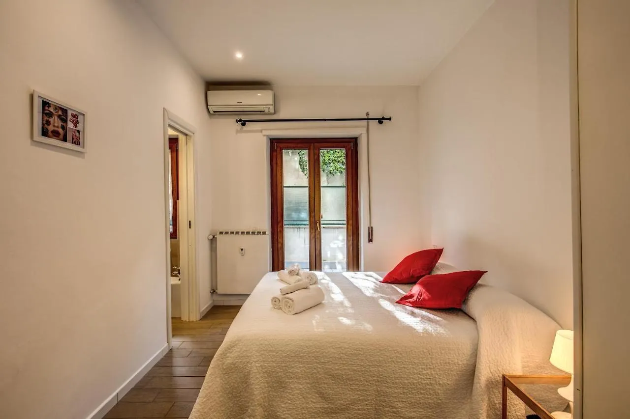 M&L Apartment - Ardesia Terrace Roma