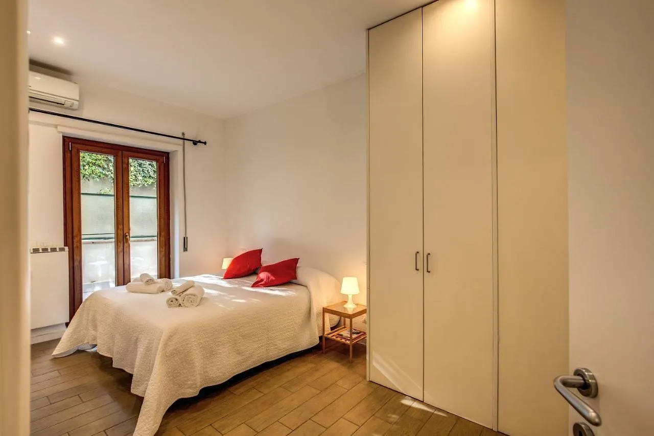 M&L Apartment - Ardesia Terrace Roma Italia