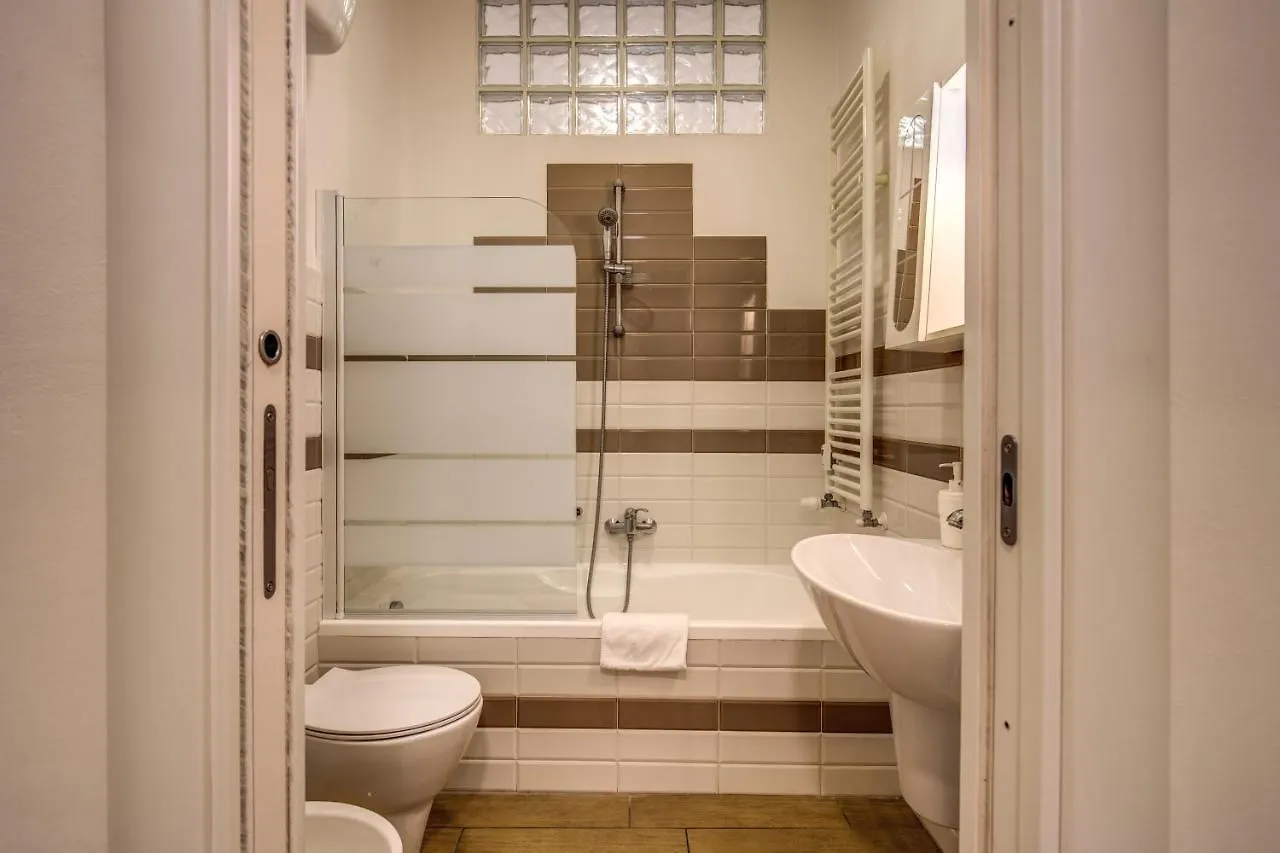 M&L Apartment - Ardesia Terrace Roma 0*,
